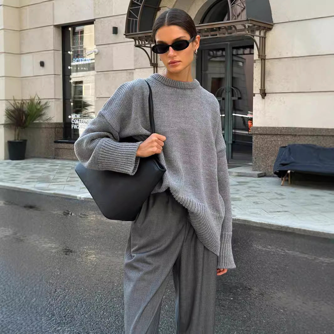 Oversized Women's Pullover with Ribbed Hem and Long Sleeves - 1 - Stylewhipped