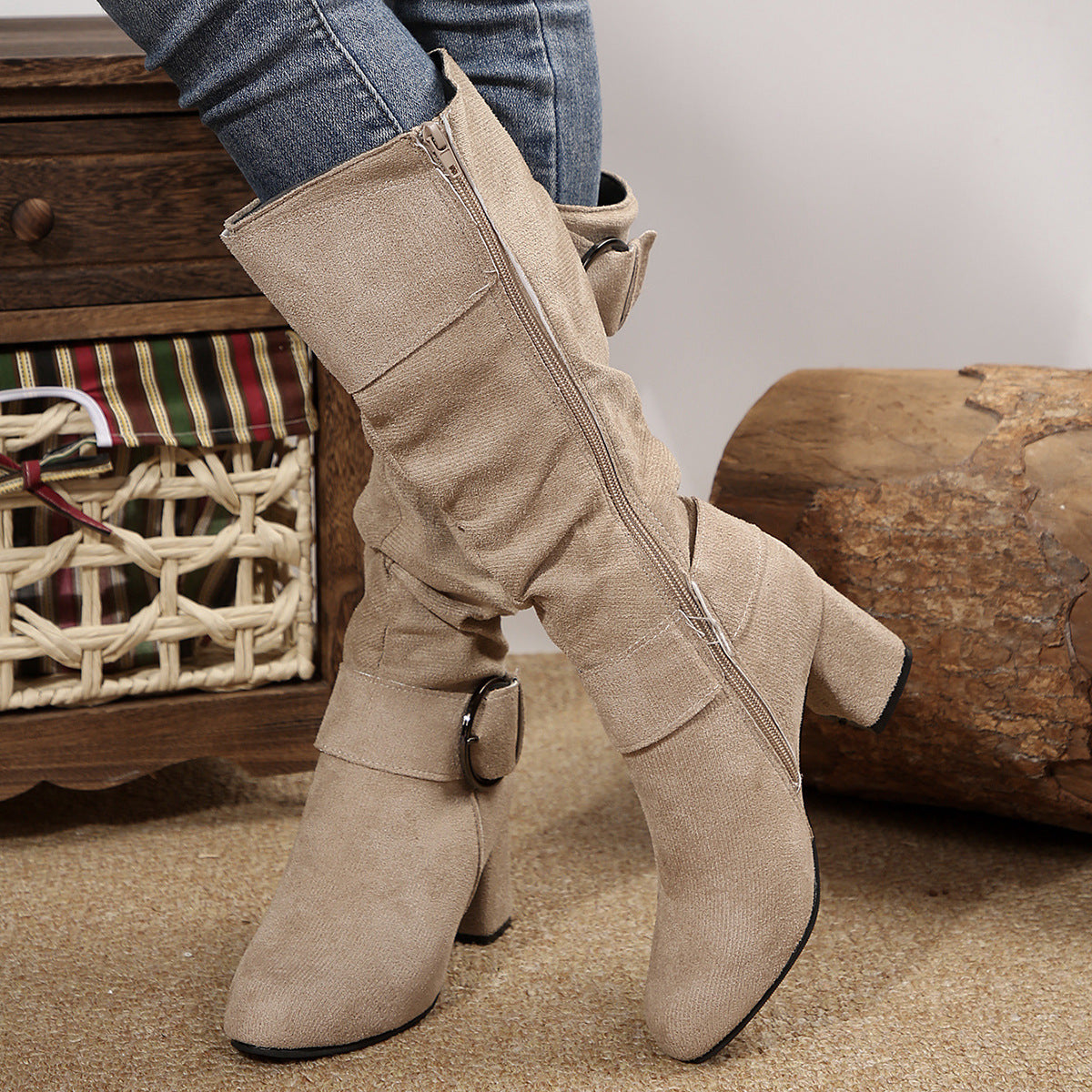 Knee-High Women's Boots with Chunky Heel and Buckle Detail - 9 - Stylewhipped