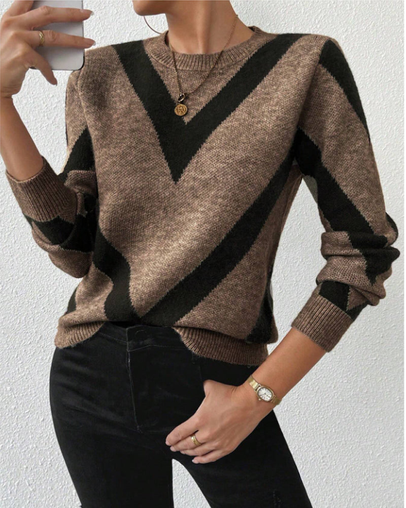 Sweater Women V-Neck Cut with Bold Chevron Pattern - 9 - Stylewhipped