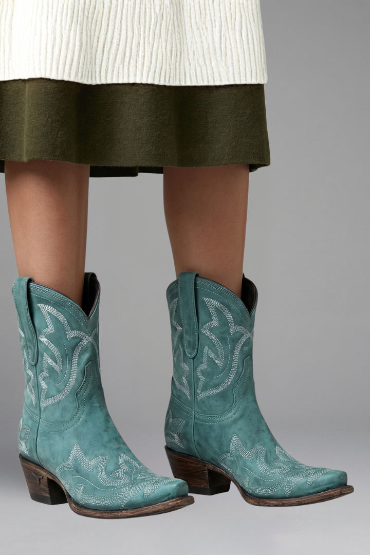 Western-Style Women's Boots with Pointed Toe and Embroidered Design - 7 - Stylewhipped