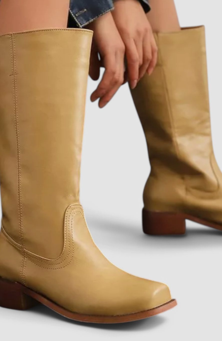 Knee-High Women's Boots with Chunky Heel and Tailored Fit - 1 - Stylewhipped