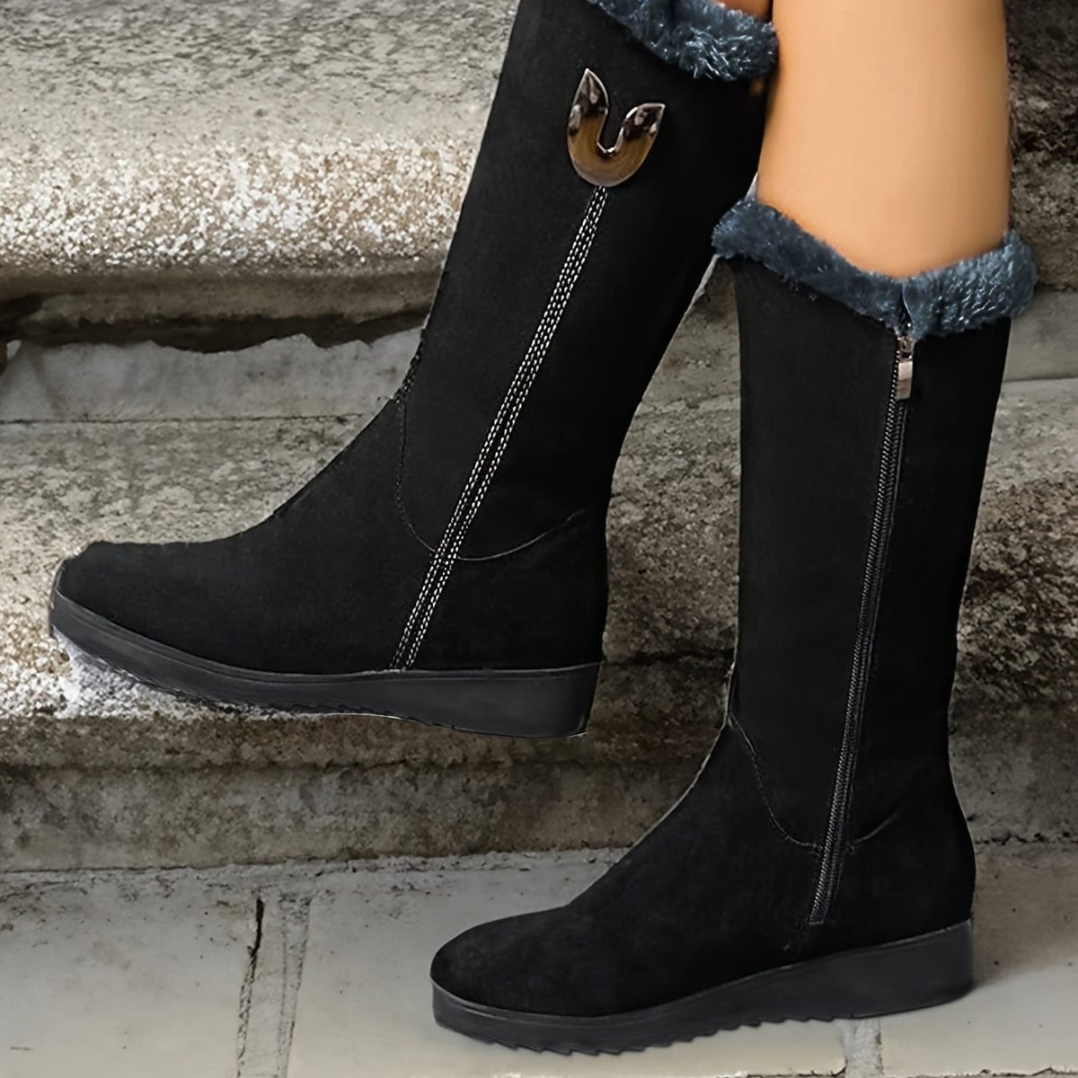 Knee-High Women's Boots with Zip and Faux Fur Trim - 2 - Stylewhipped