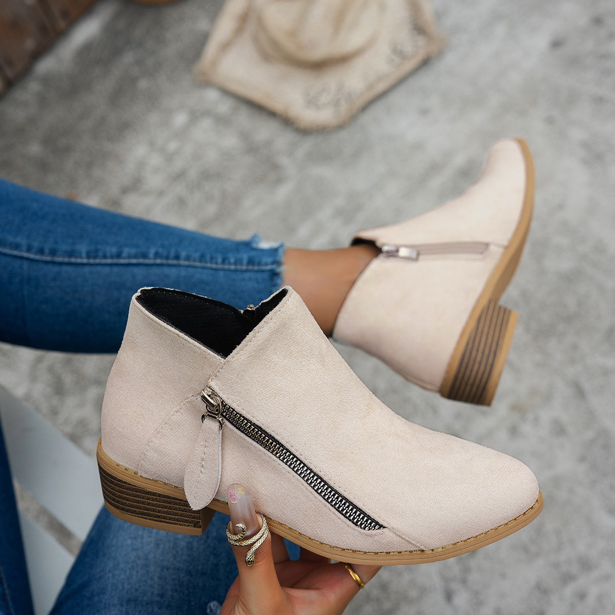 Ankle Boots for Women with Side Zip and Block Heel - 1 - Stylewhipped