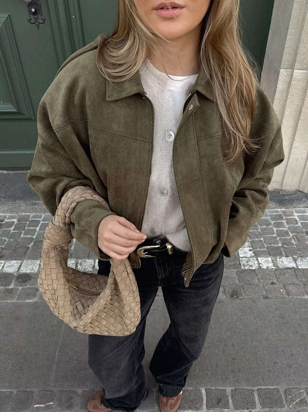 Oversized Women's Jacket with Structured Collar and Cropped Fit - 3 - Stylewhipped