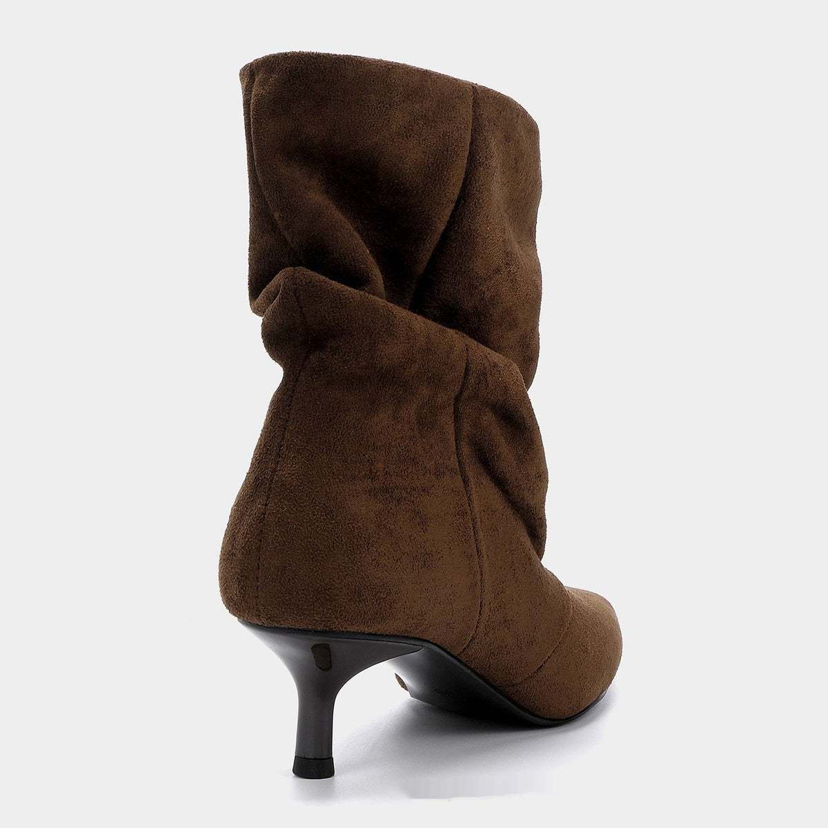 Chic Slouchy Women's Boots with Elegant Pointed Toes - 4 - Stylewhipped