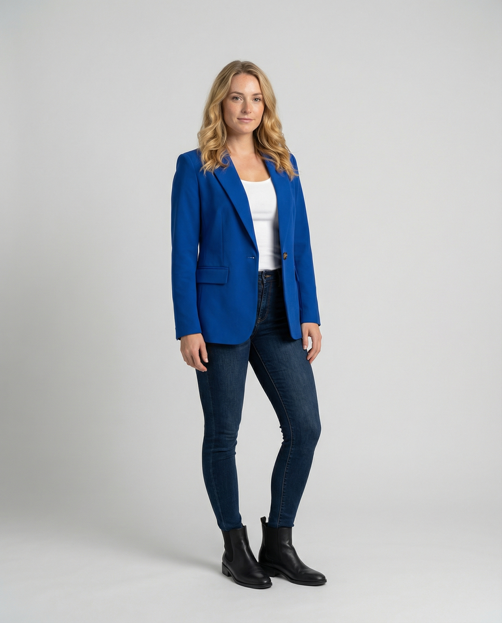 Blazer Women's Tailored Fit with Single Button Closure - Image 8